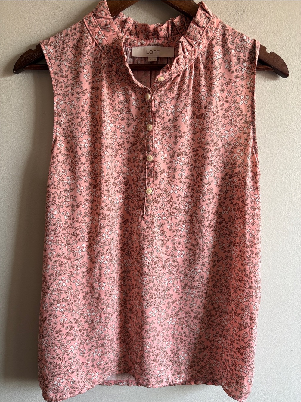 LOFT Pink Floral Flutter Sleeve Button Front Blouse Top Medium M
